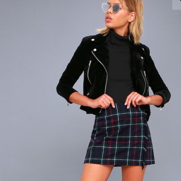 BB Dakota Dresses & Skirts - BB Dakota HOT Plaid Fringe Detail Skirt in size 6